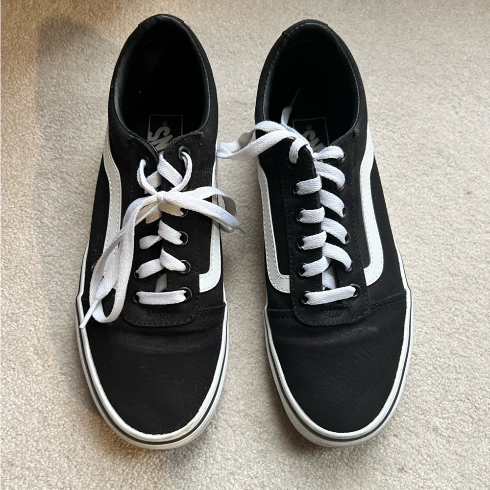 **SOLD**  Vans Old Skool